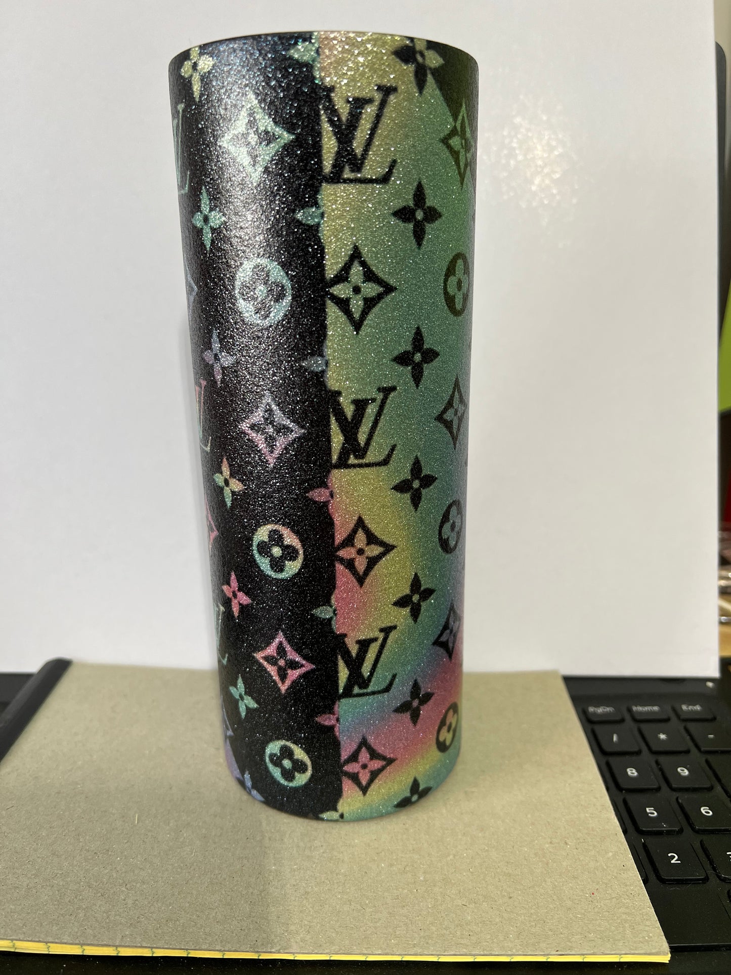 25oz Glitter LV Tumbler